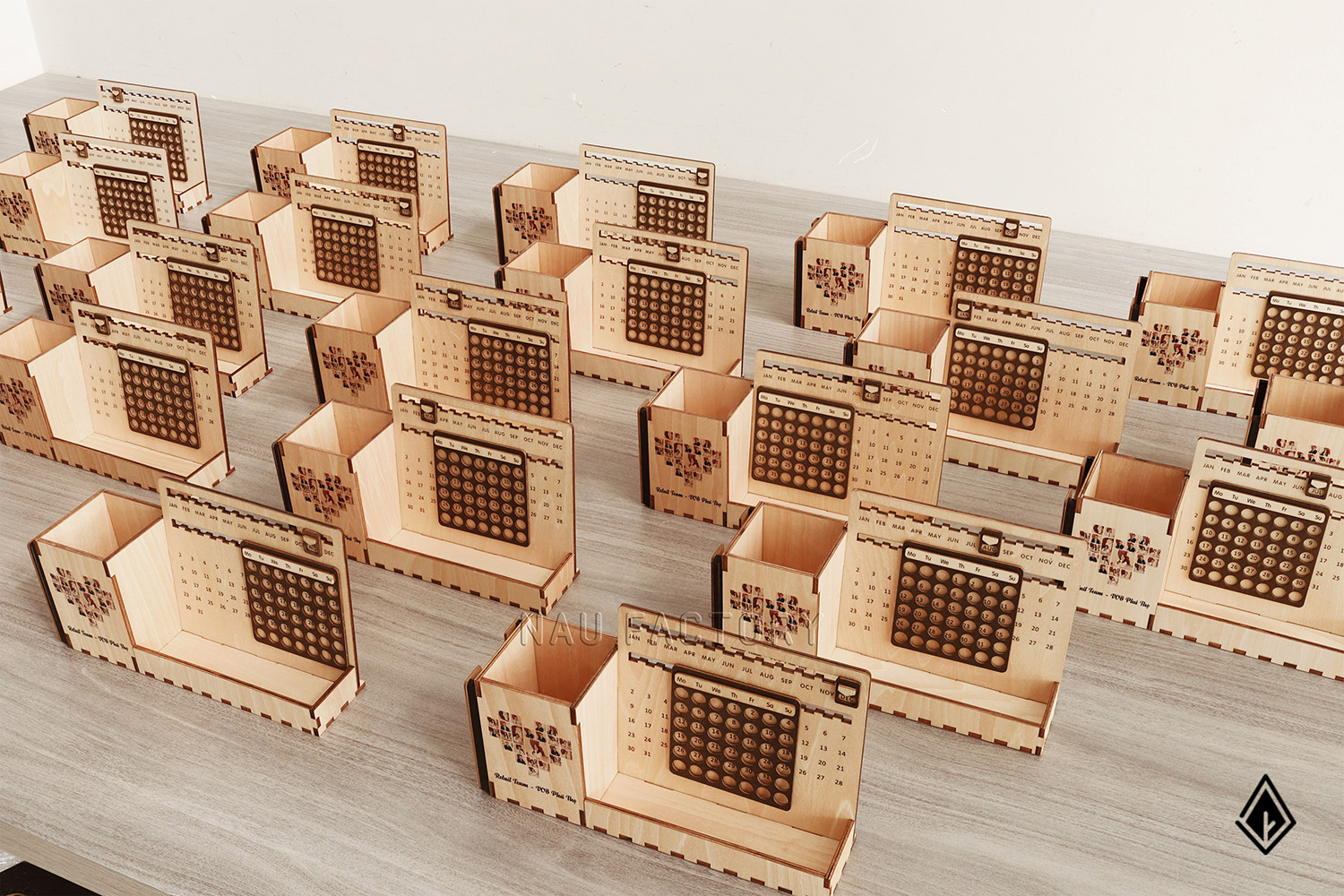 Lịch gỗ vạn niên