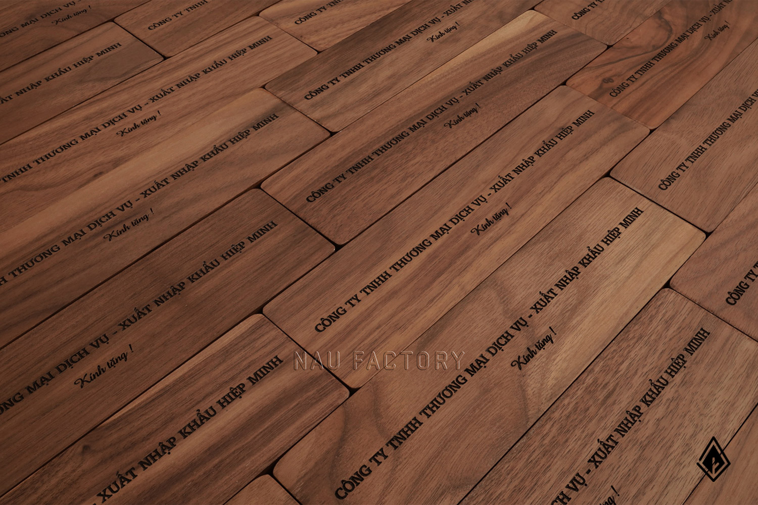 Set sổ, bút và hộp bút gỗ