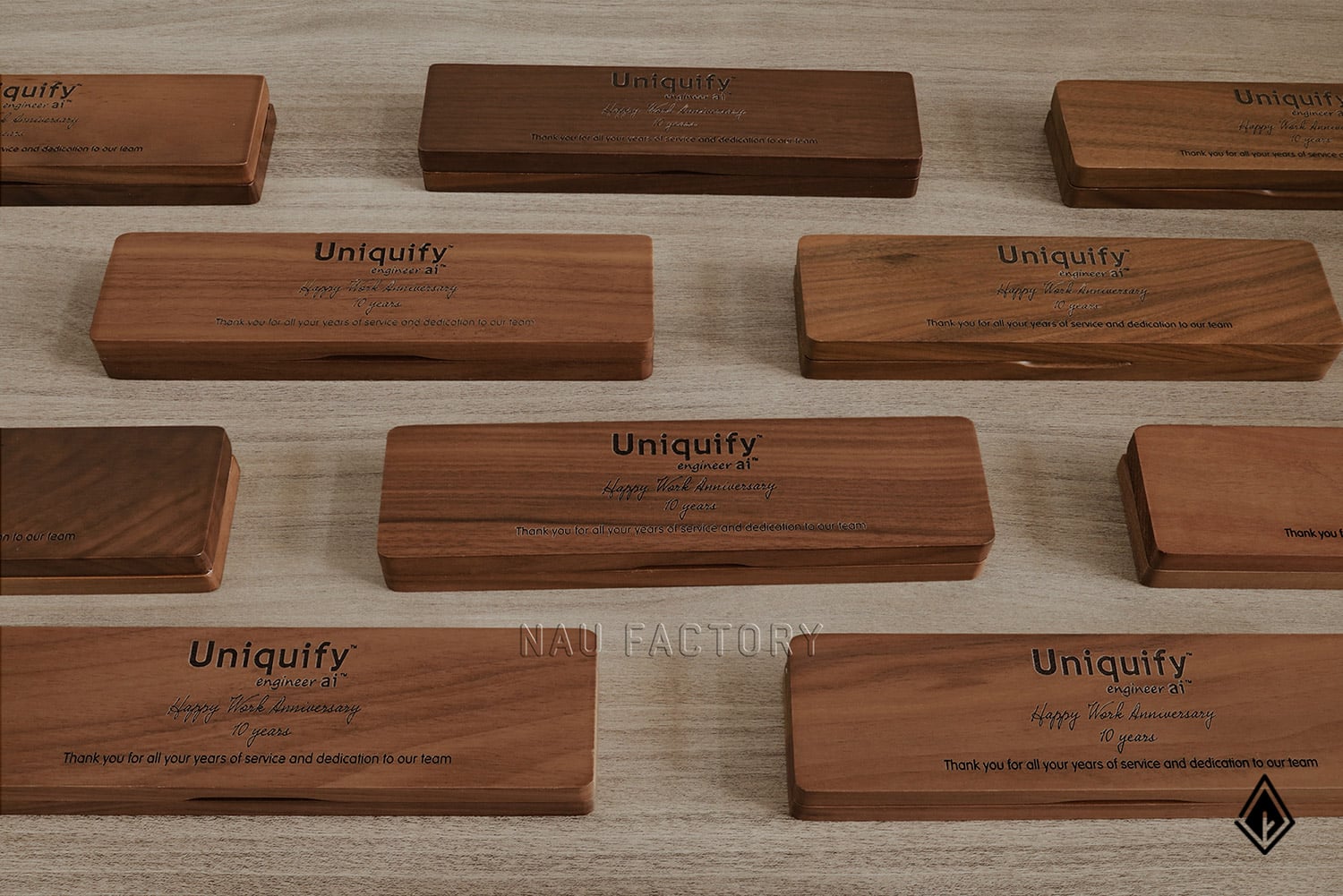 Set sổ, bút và hộp bút gỗ