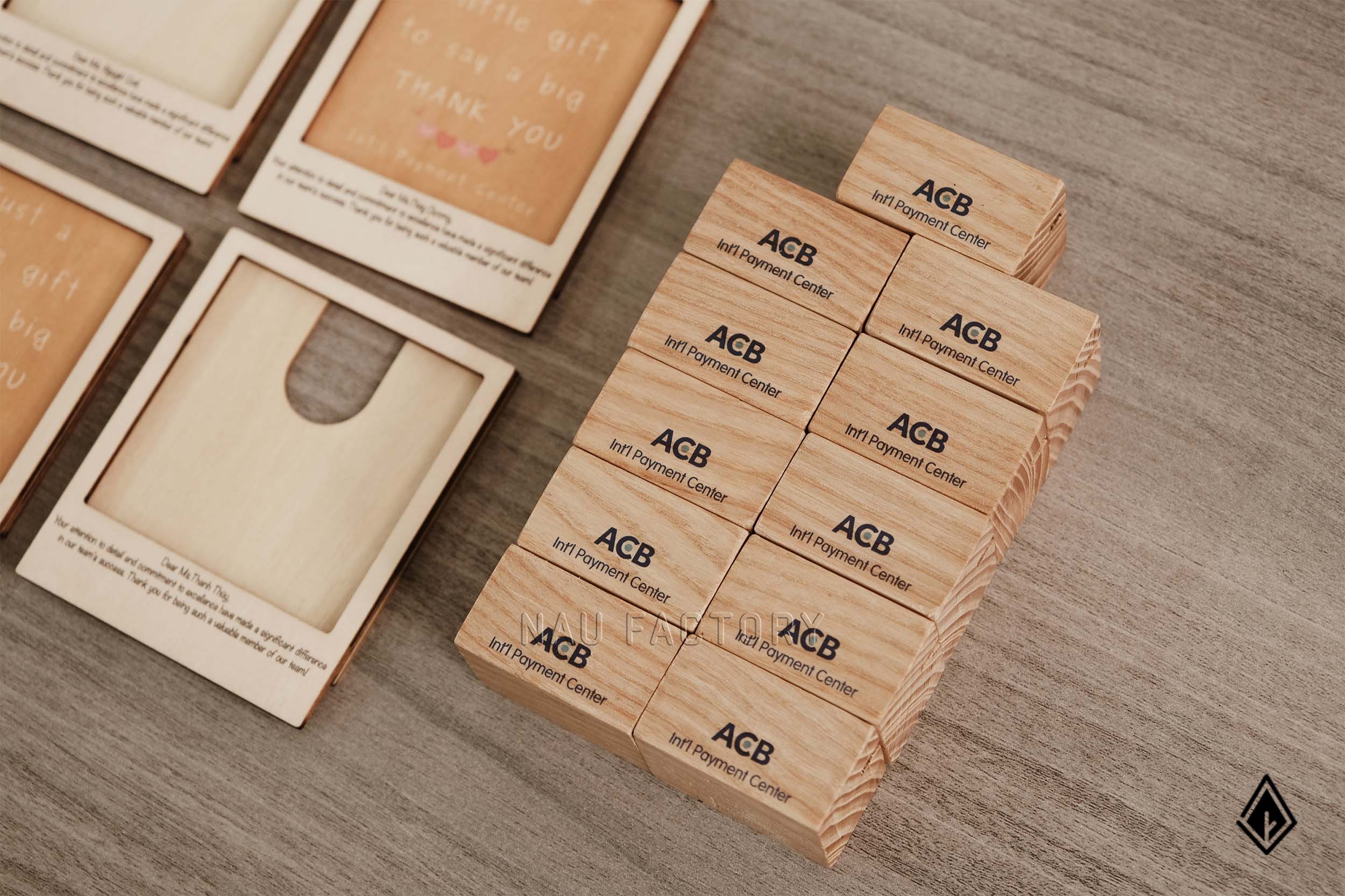Tranh gỗ mini - Điểm chạm kết nối trong hành trình tri ân từ ACB