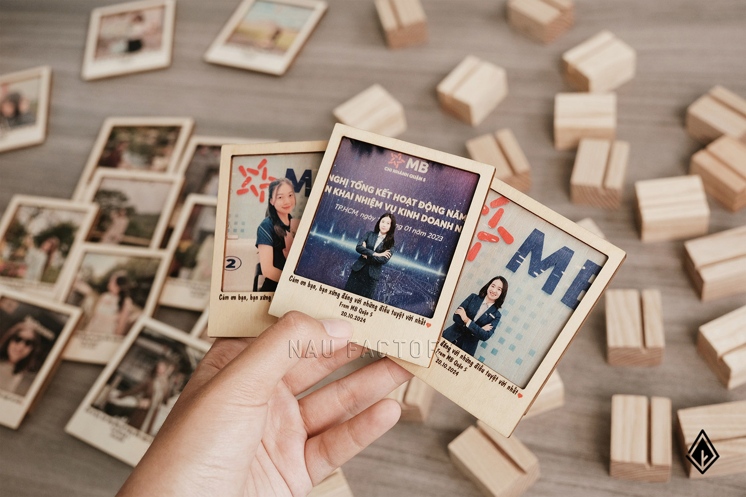 Tranh gỗ mini để bàn