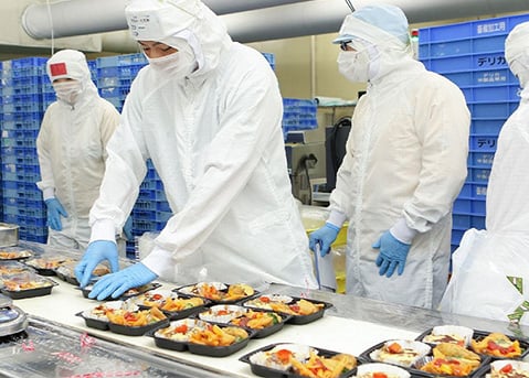 Tuyển 03 nữ nghề chế biến đồ ăn sẵn tháng 07 / 2022