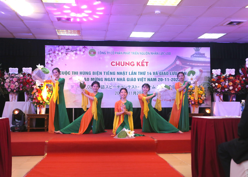 ベトナム教師の日を記念する歌謡交流会と第14回日本語スピーチコンテスト決勝大会