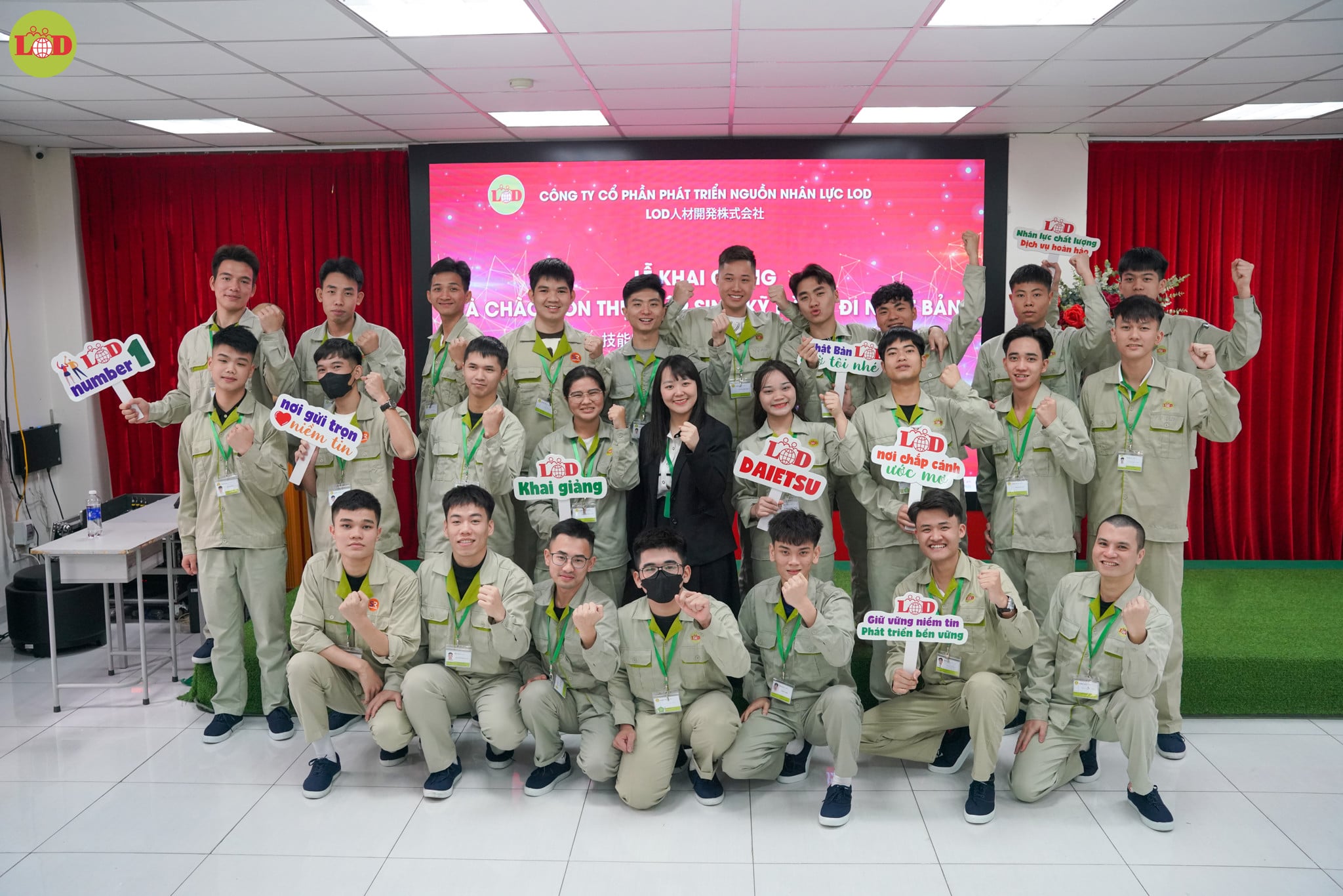 Lễ khai giảng ngày 02/04/2025