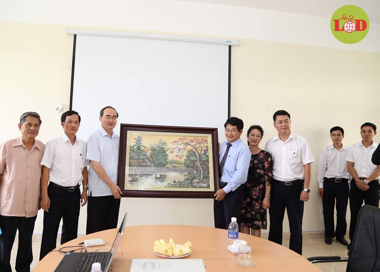 LOD社を訪問頂いたグエン・ティエン・ニャン副首相