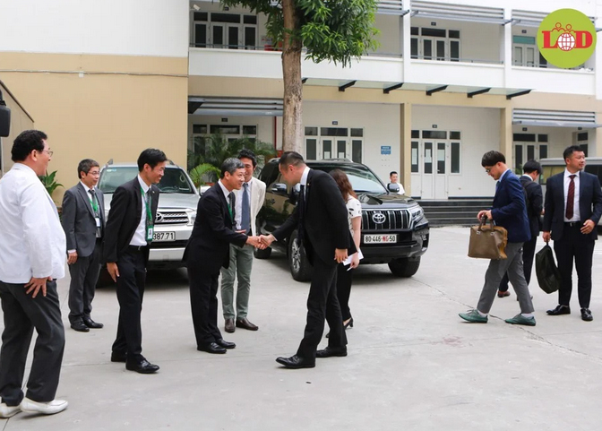 LOD社を訪問頂いた日本の財務副大臣