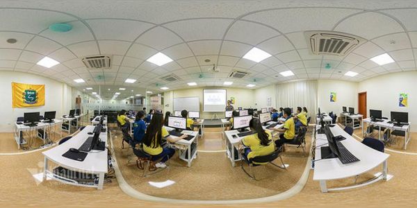 Trải nghiệm học online bằng công nghệ thực tế ảo