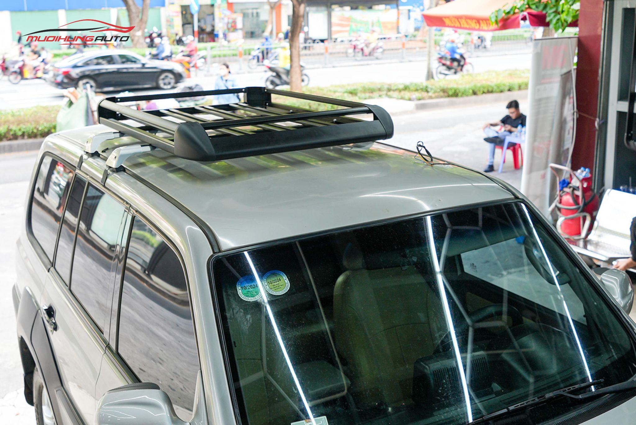 Lắp baga mui Yaki 127cm CP-307 cho xe Hyundai Terracan