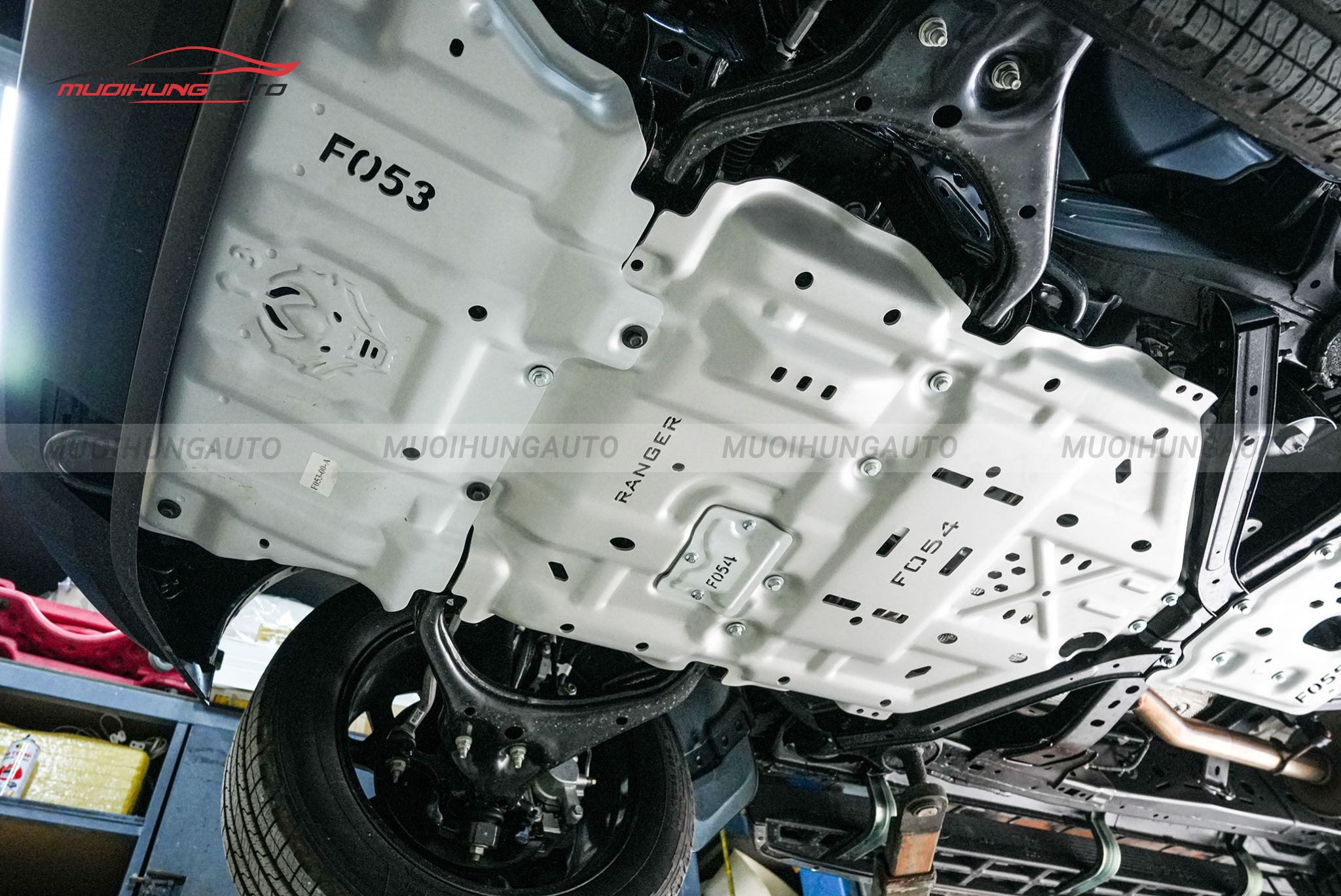 Giáp bảo vệ gầm Ford Everest 2024-2025 - Bản 1 cầu