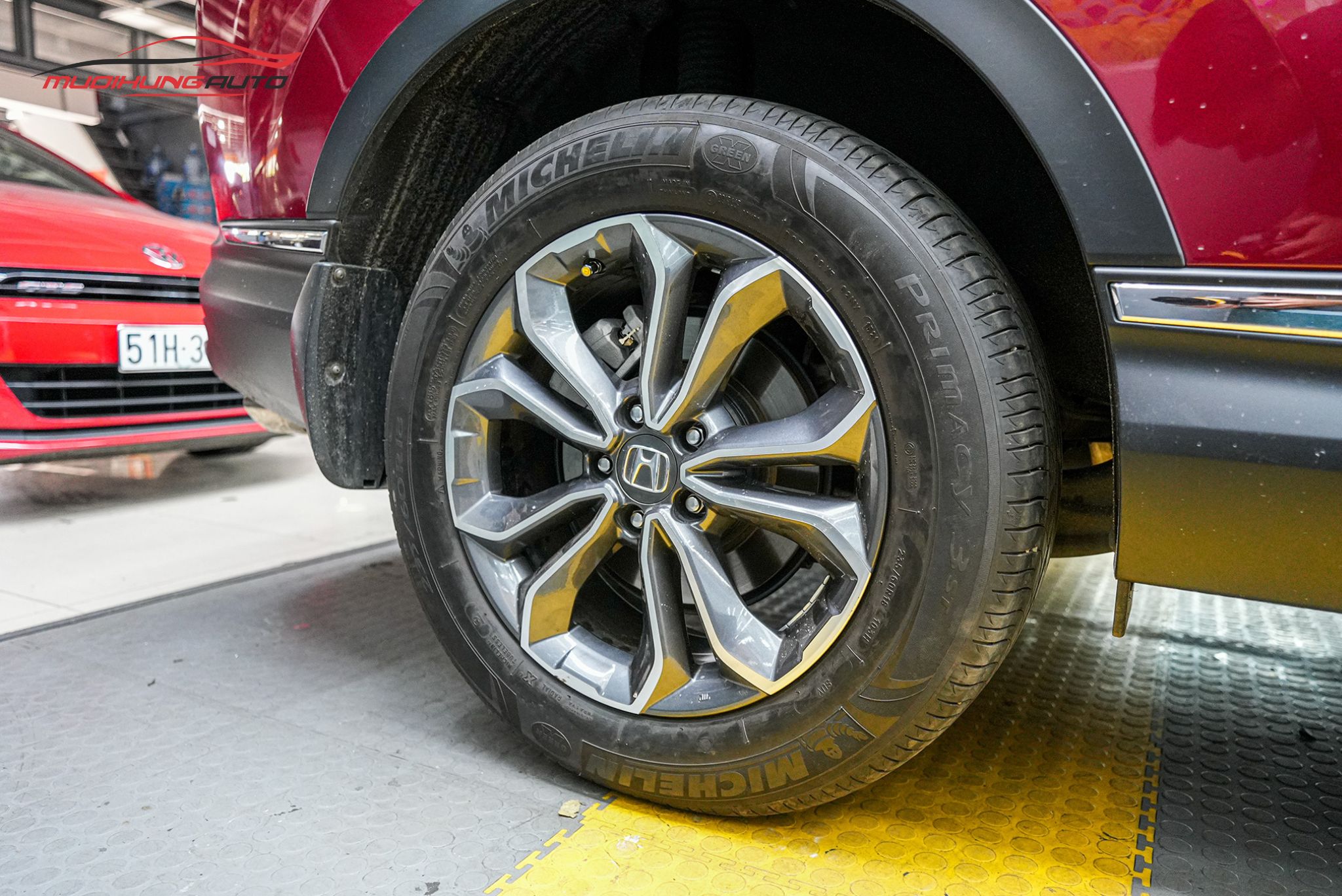 Lắp cảm biến áp suất lốp ICAR Ellisafe C397 cho Honda CRV