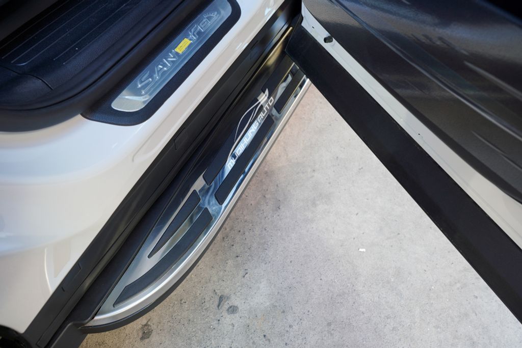 Top Những Món Phụ Kiện Trang trí Không Thể Thiếu Cho Xe Hyundai Santafe 2022