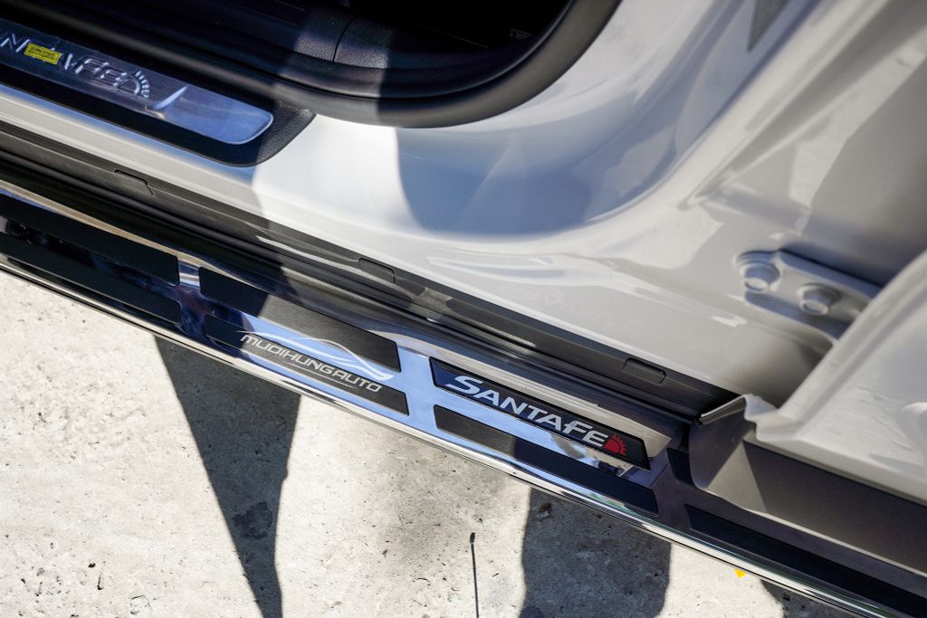 Top Những Món Phụ Kiện Trang trí Không Thể Thiếu Cho Xe Hyundai Santafe 2022
