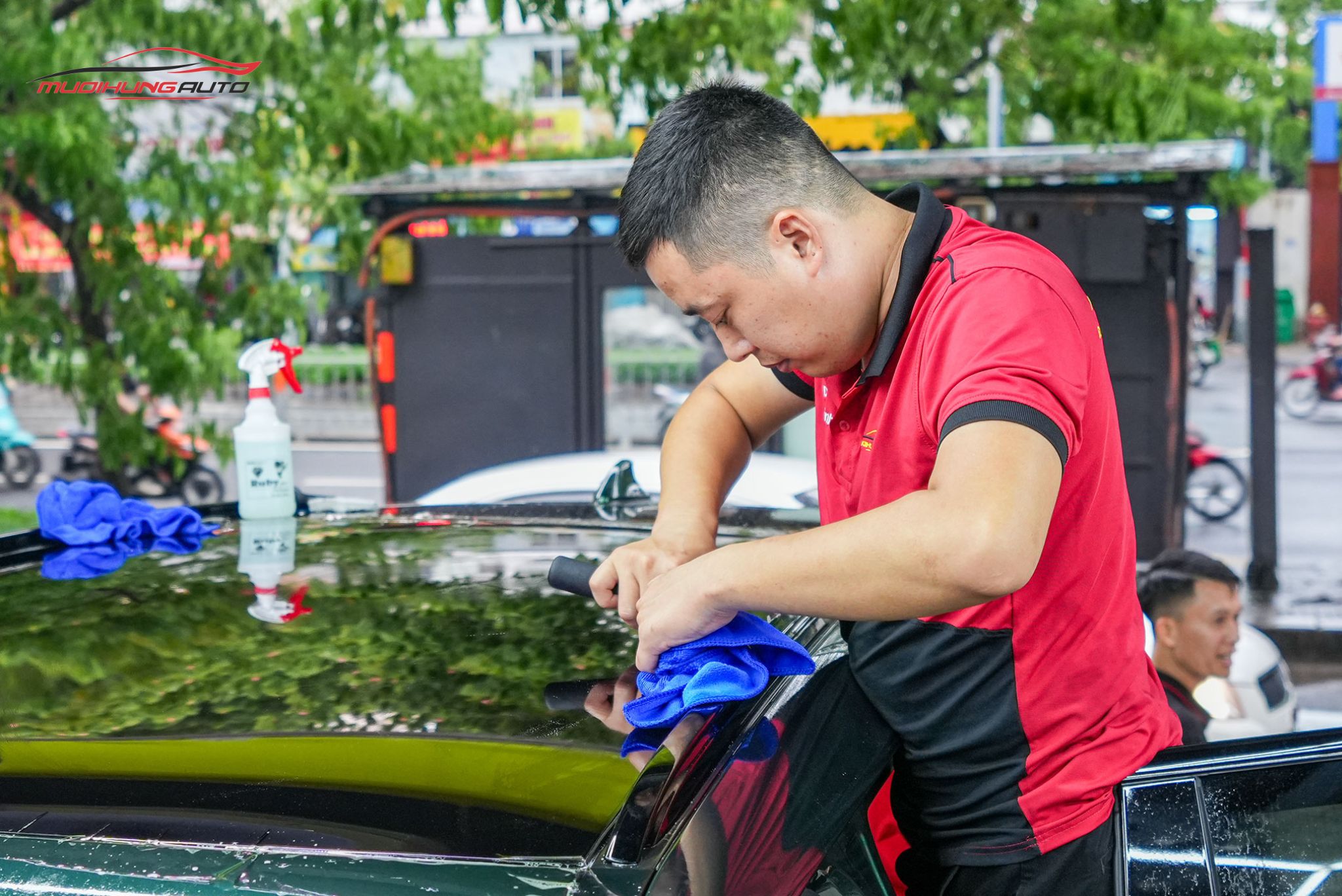 Dán phim PPF TPU SUNROOF cách nhiệt cửa sổ trời cho ô tô Vinfast VF9 2024