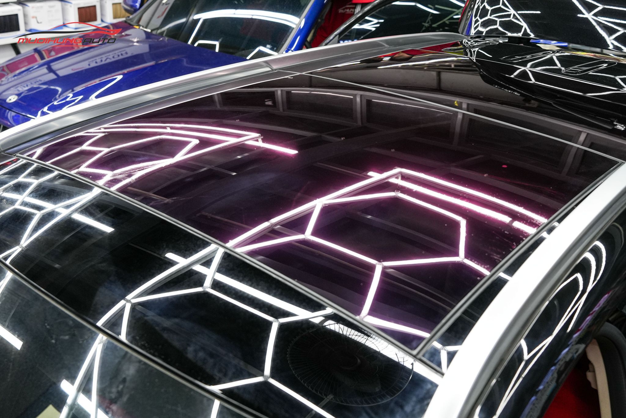 Dán phim PPF TPU SUNROOF cách nhiệt cửa sổ trời xe Mercedes GLC300 4Matic 2022