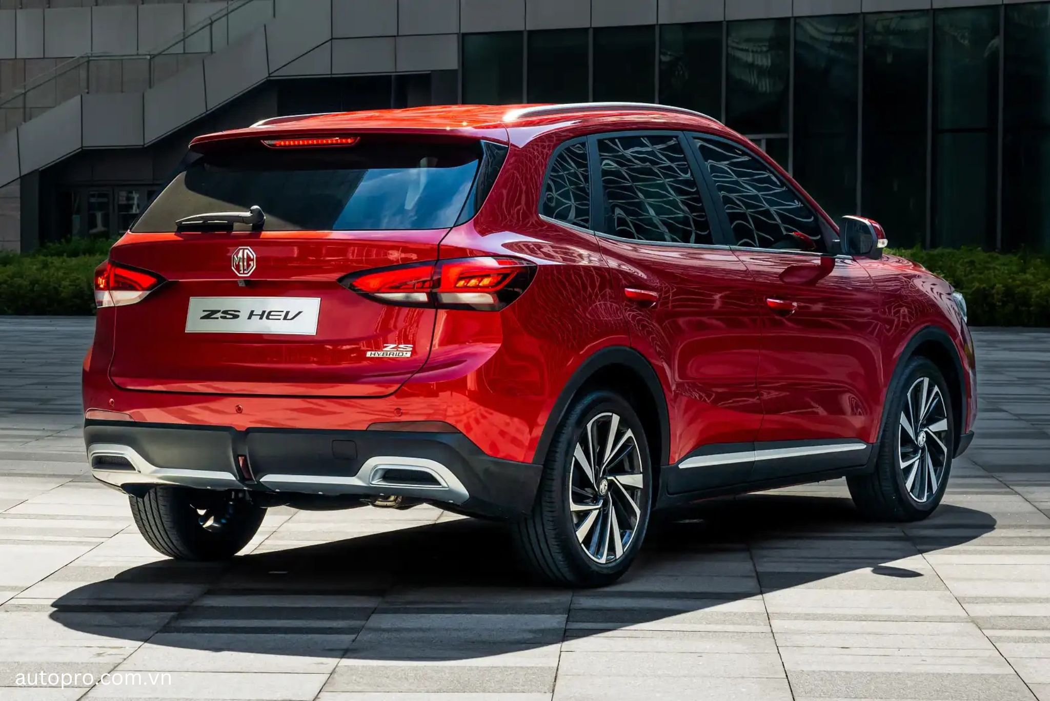 MG ZS 2025 - Đánh giá chung, thông số, giá lăn bánh mới nhất 2/2025