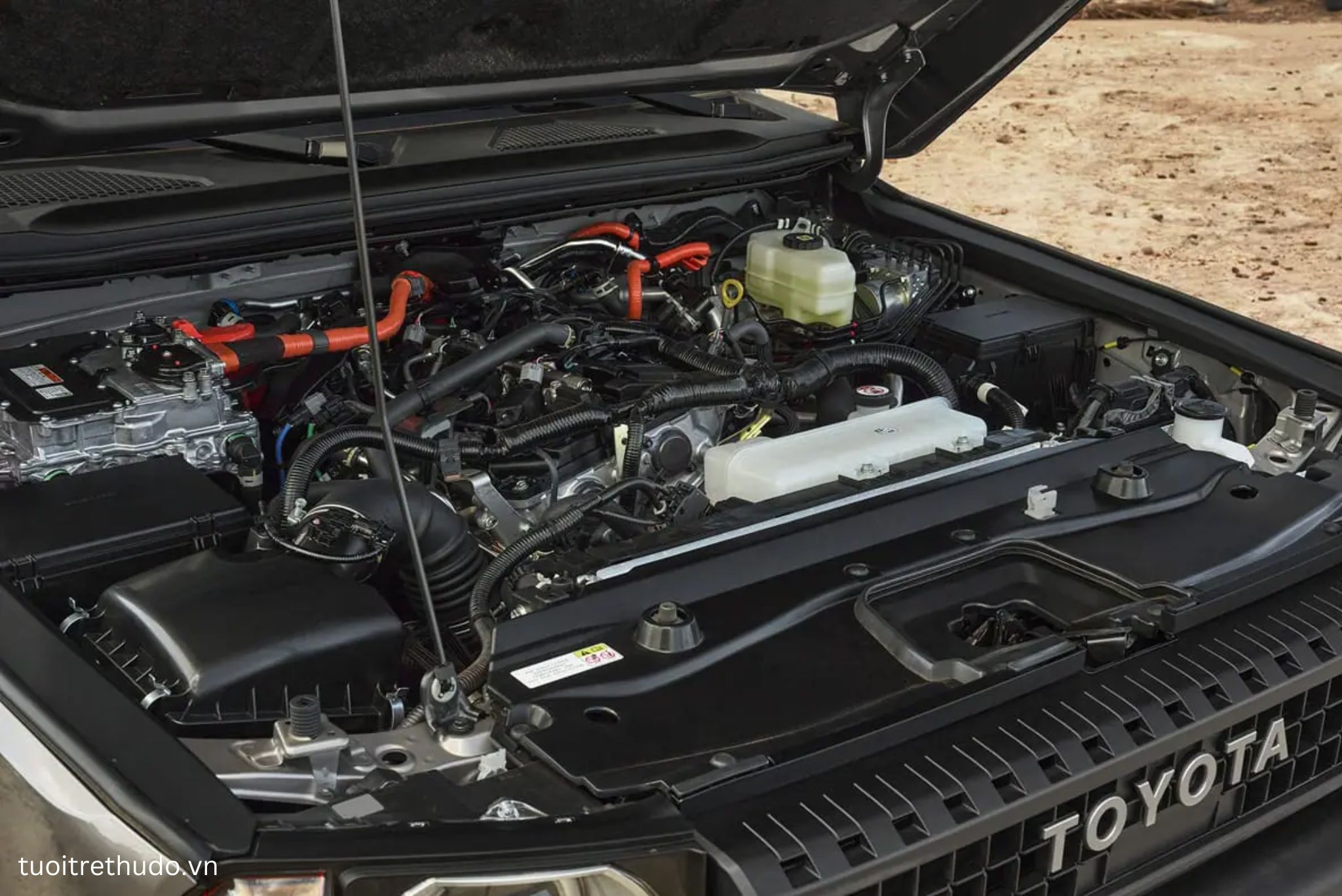 Toyota Mini Land Cruiser 2025 sử dụng động cơ vận hành mạnh mẽ