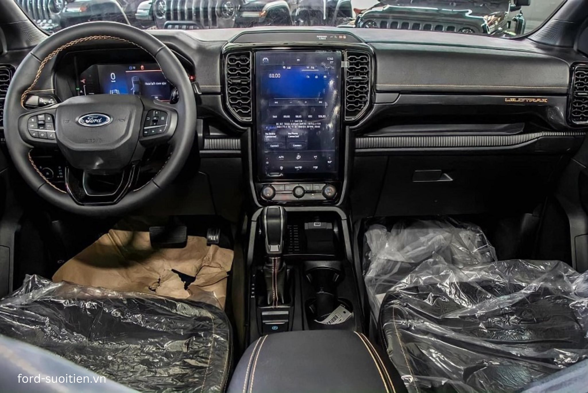 Ford Ranger 2025 sở hữu không gian nội thất ấn tượng