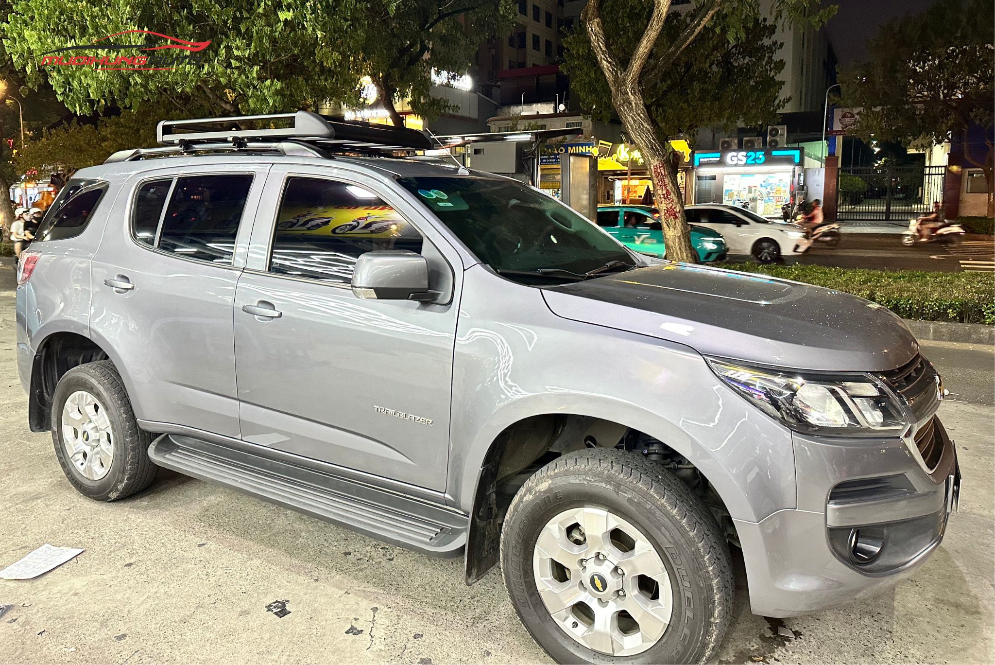 Lắp baga mui Yaki 127cm CP-307 cho ô tô Chevrolet Trailblazer 2018