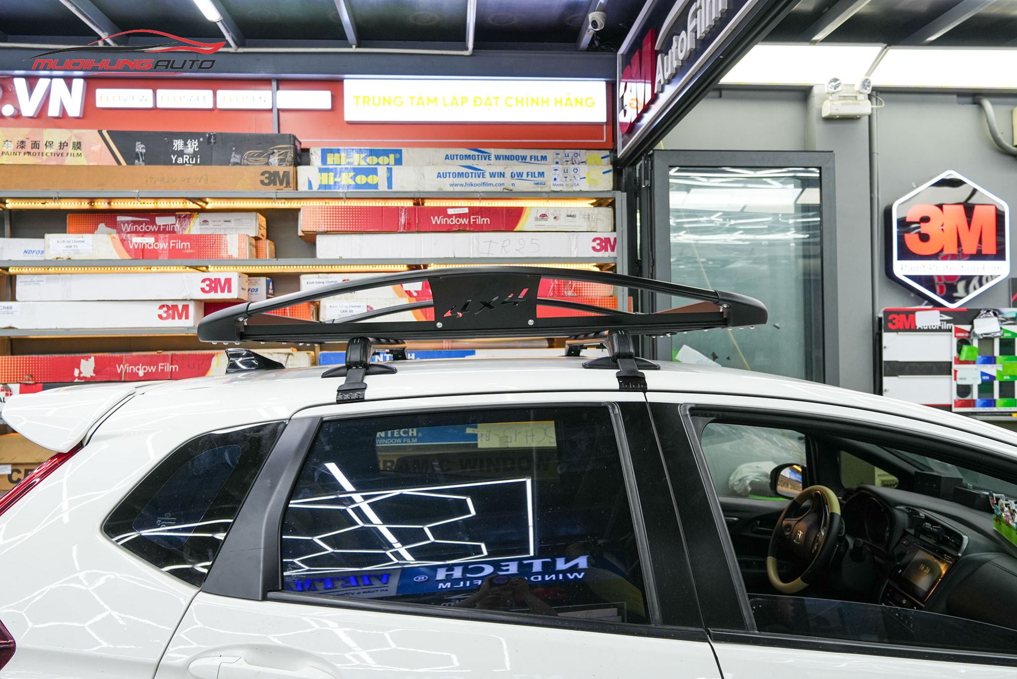 Baga mui Yaki 129cm CP-439 cho ô tô Kia Sportage 2022