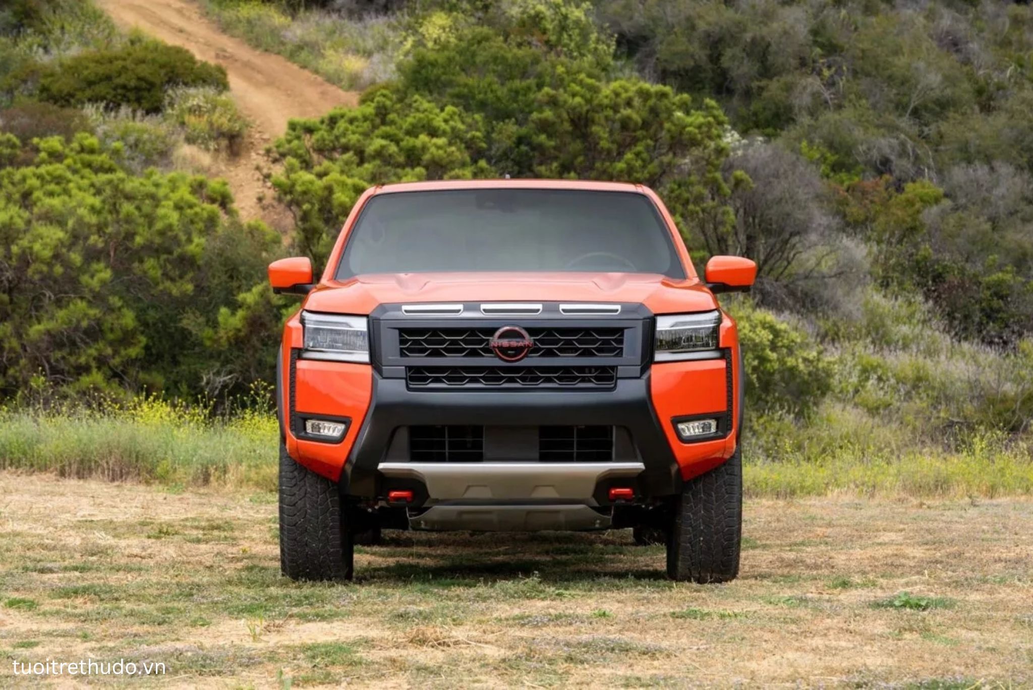 Nissan Navara 2025 - Đánh giá chung, thông số, giá lăn bánh mới nhất 3/2025