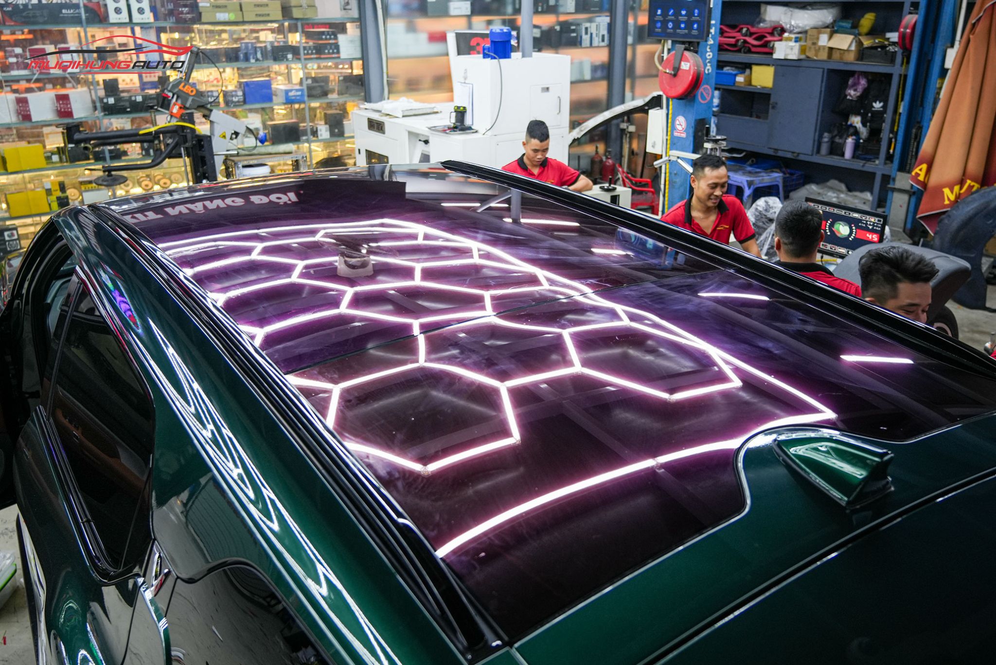 Dán phim PPF TPU SUNROOF cách nhiệt cửa sổ trời xe hơi Vinfast VF9 2024