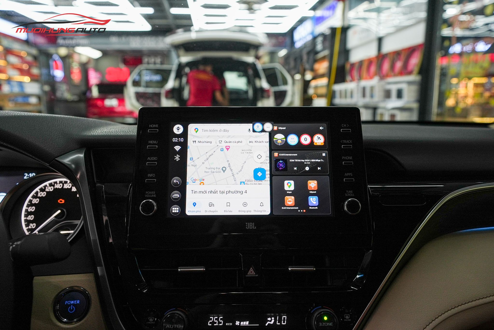 Lắp Elliview D5 Premium Cho Xe Toyota Camry 2024