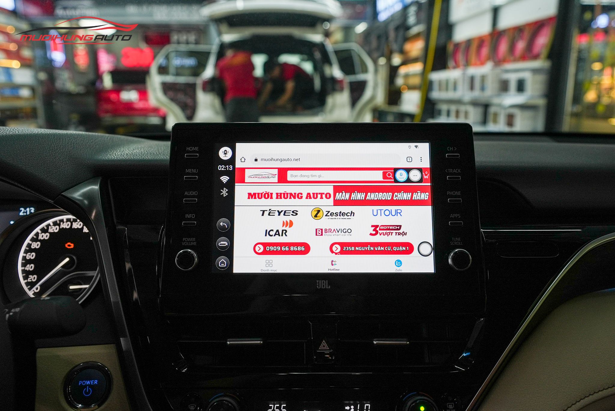 Lắp Elliview D5 Premium Cho Xe Toyota Camry 2024