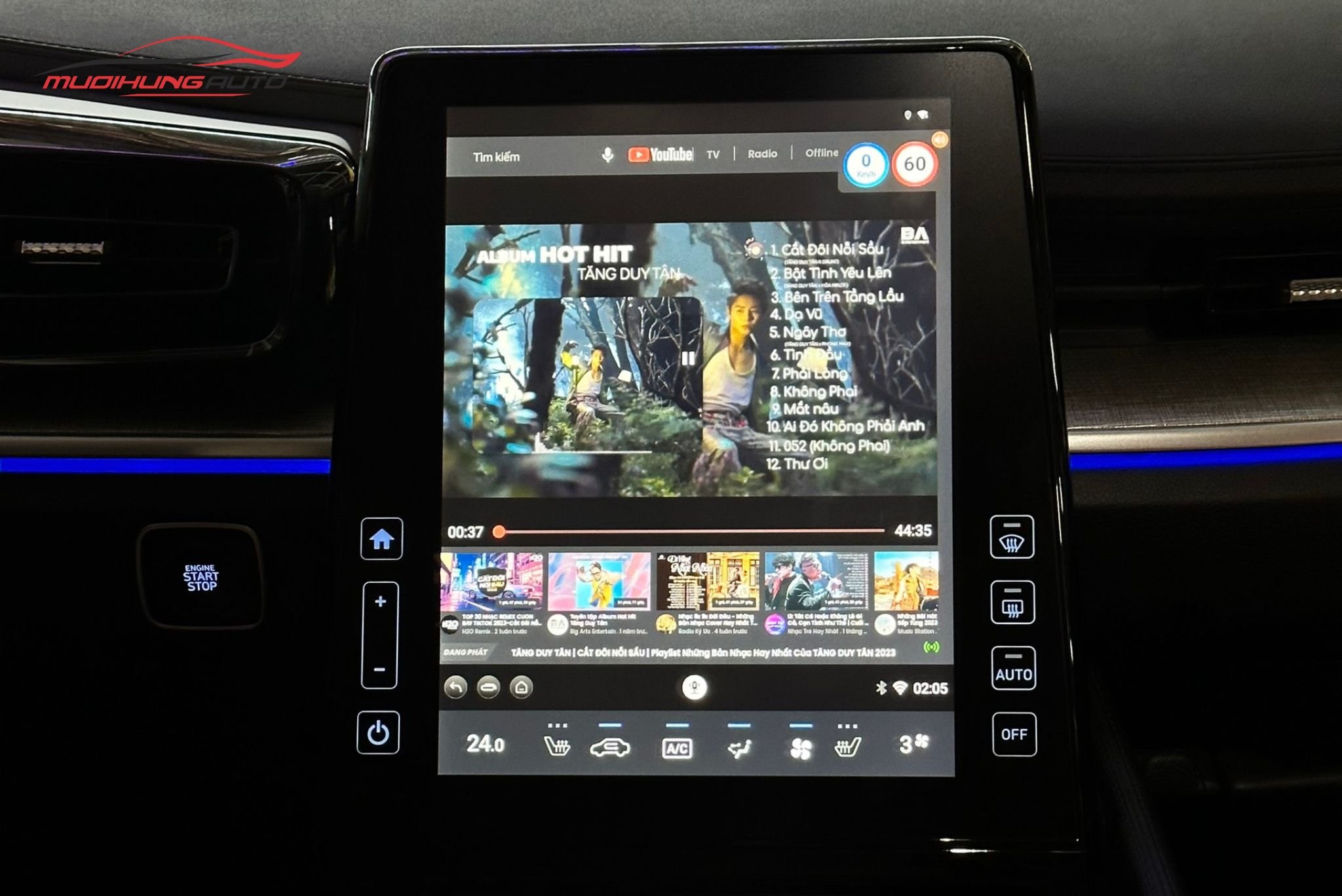 Lắp Elliview D5 Cho Xe Hyundai Custin