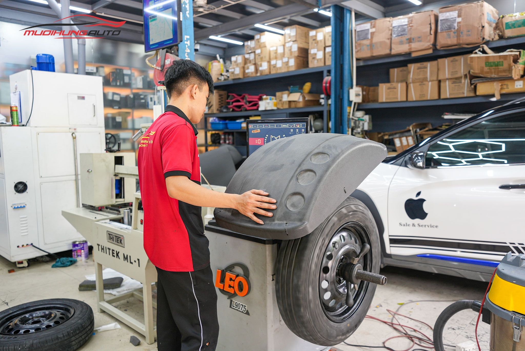 Tráng Lốp Chống Đinh Cho Xe Vinfast VF3
