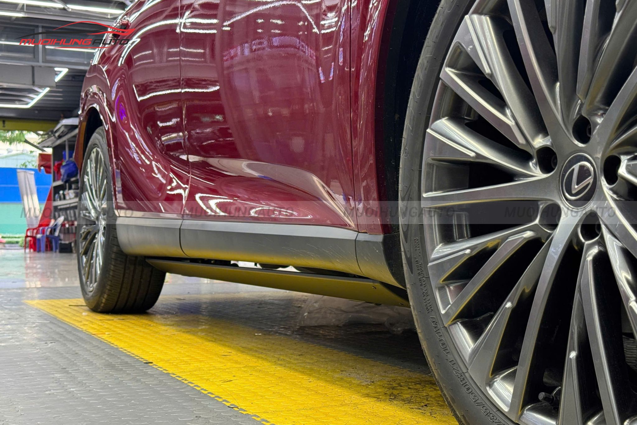 Bậc bước điện cho Lexus RX350 2025