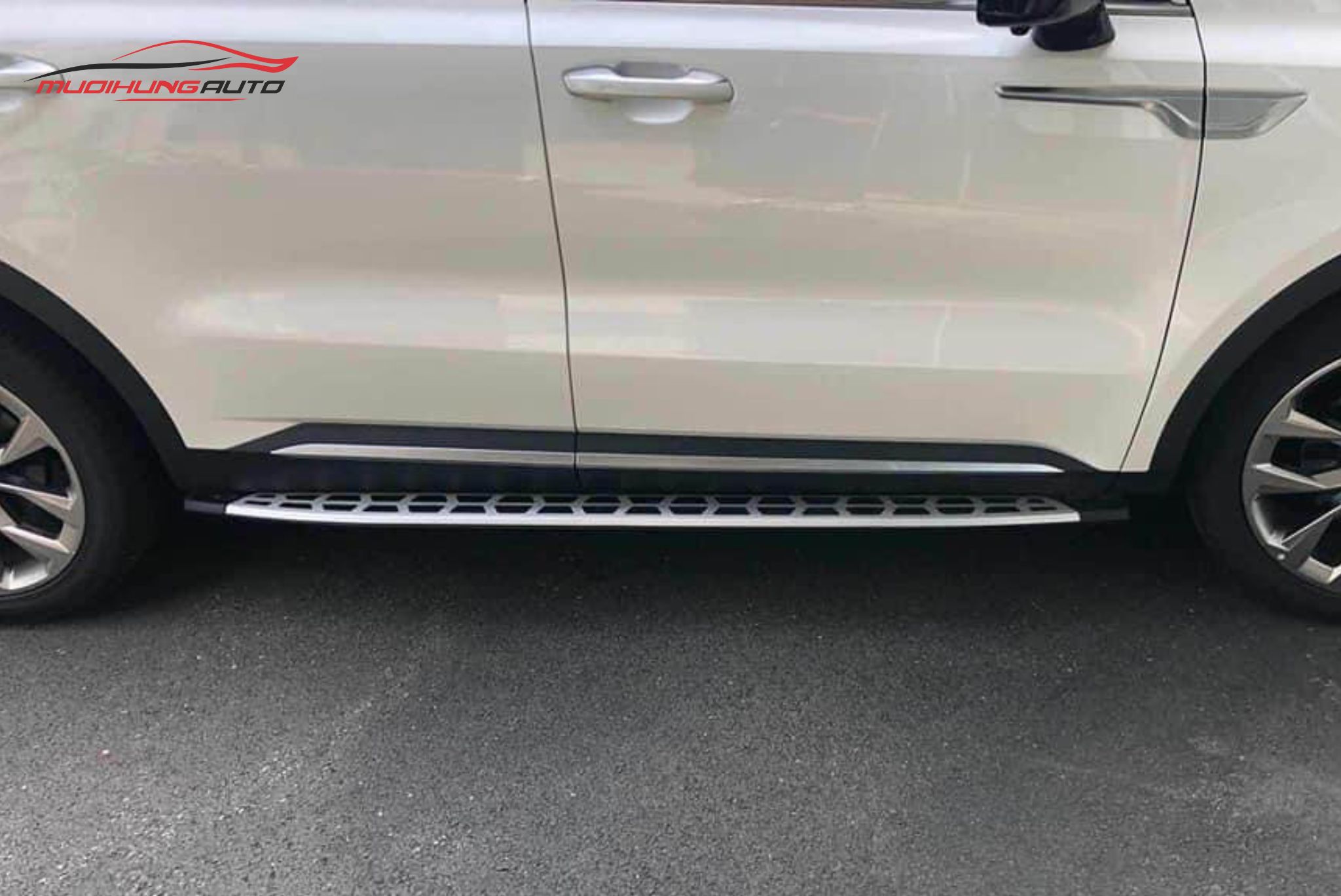 Top 3+ Mẫu Bệ Bước Kia Sorento Bền Đẹp Nhất 2025
