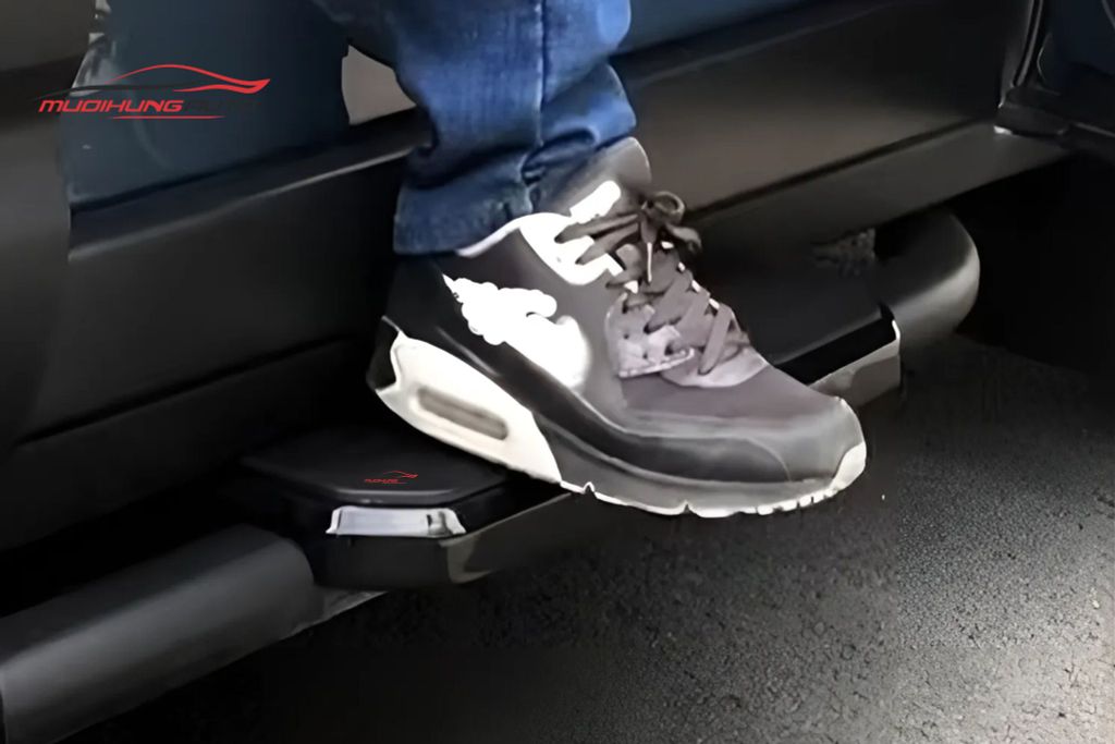 Bậc bước chân Land Rover Defender