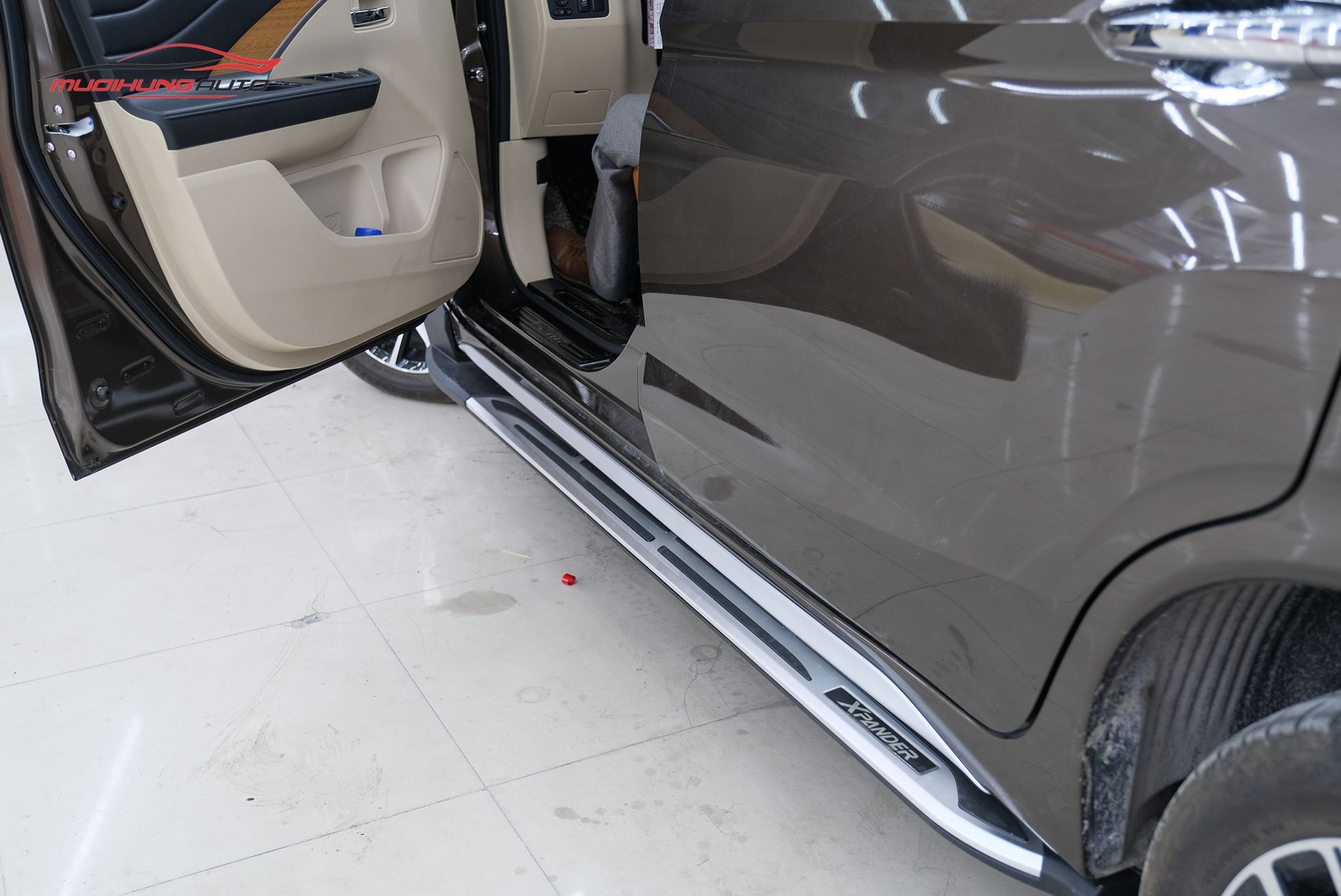 Bậc bước chân Mitsubishi Xpander