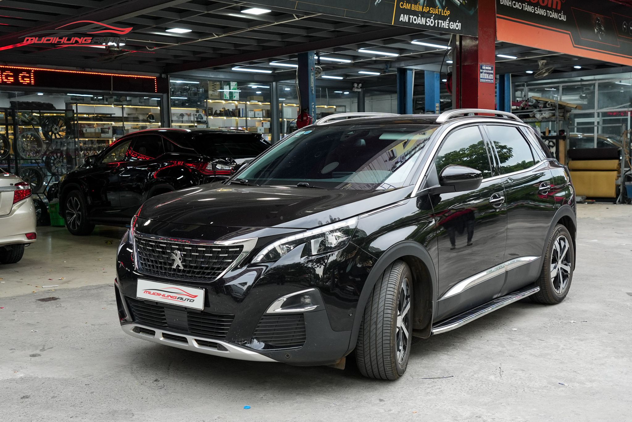 Bậc bước chân Peugeot 3008