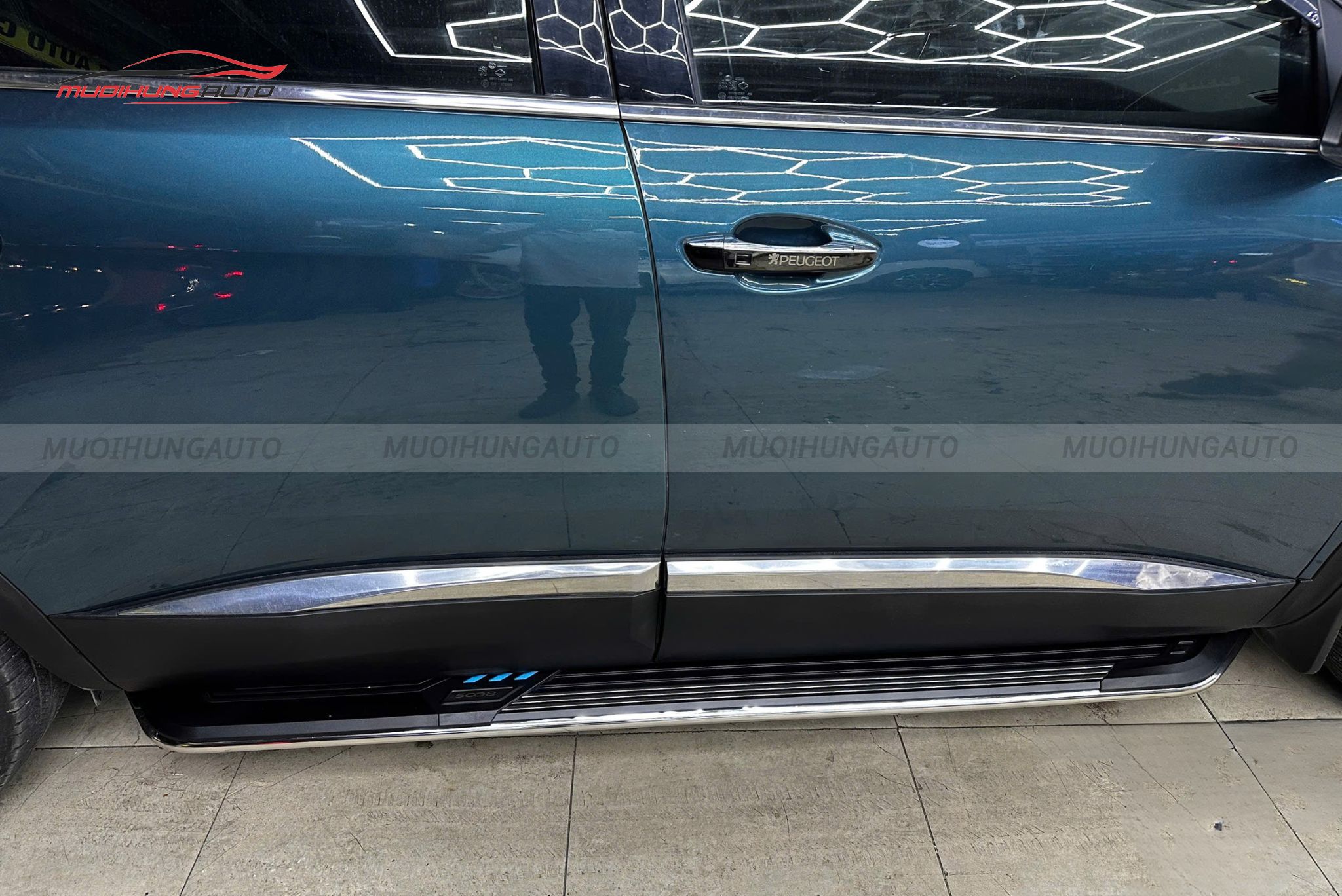 Bậc bước chân Peugeot 5008