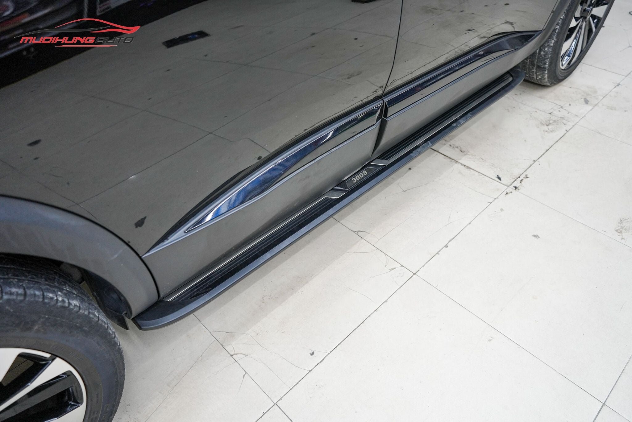 Bậc bước chân Peugeot