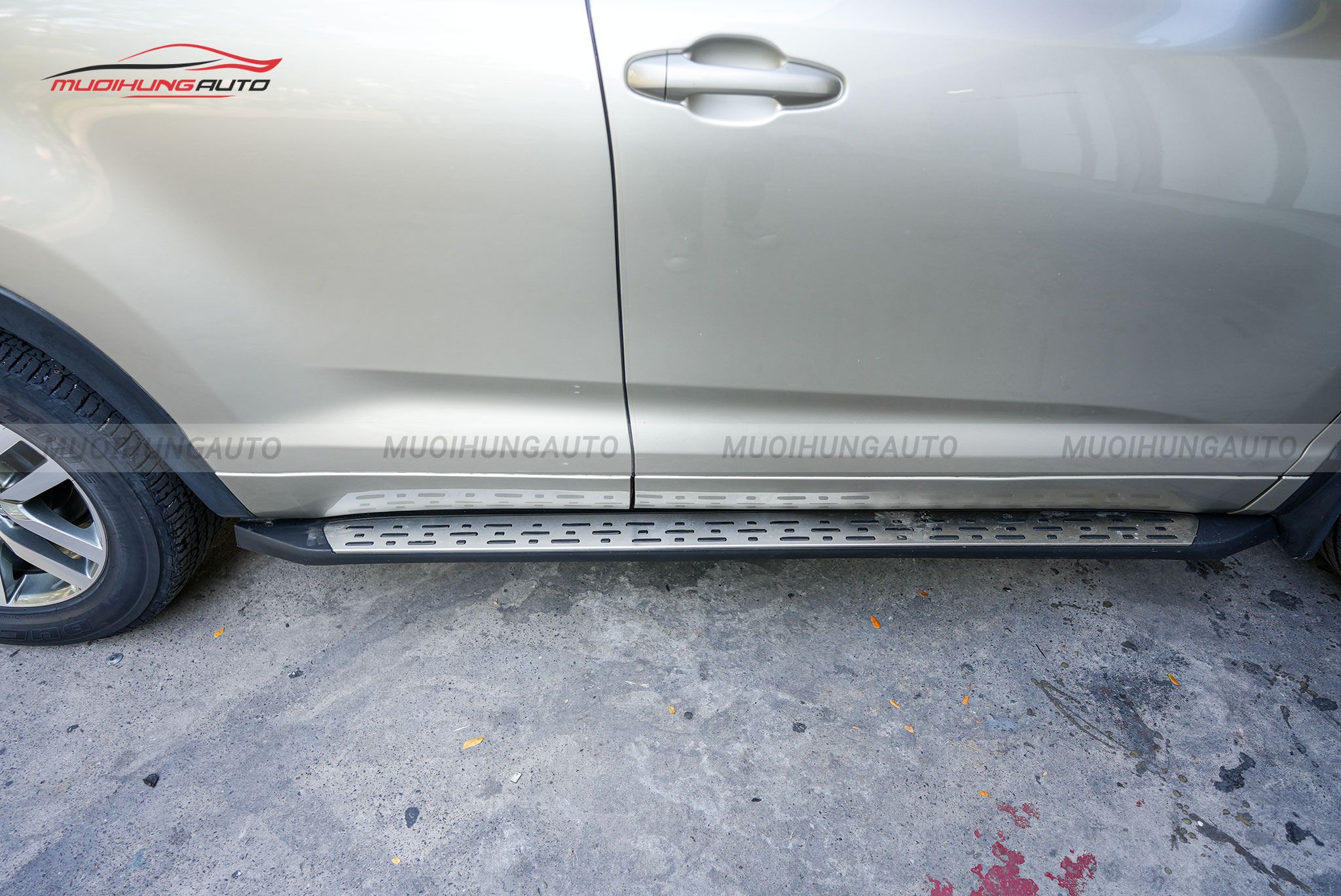 Bậc bước chân Toyota Highlander 2015+