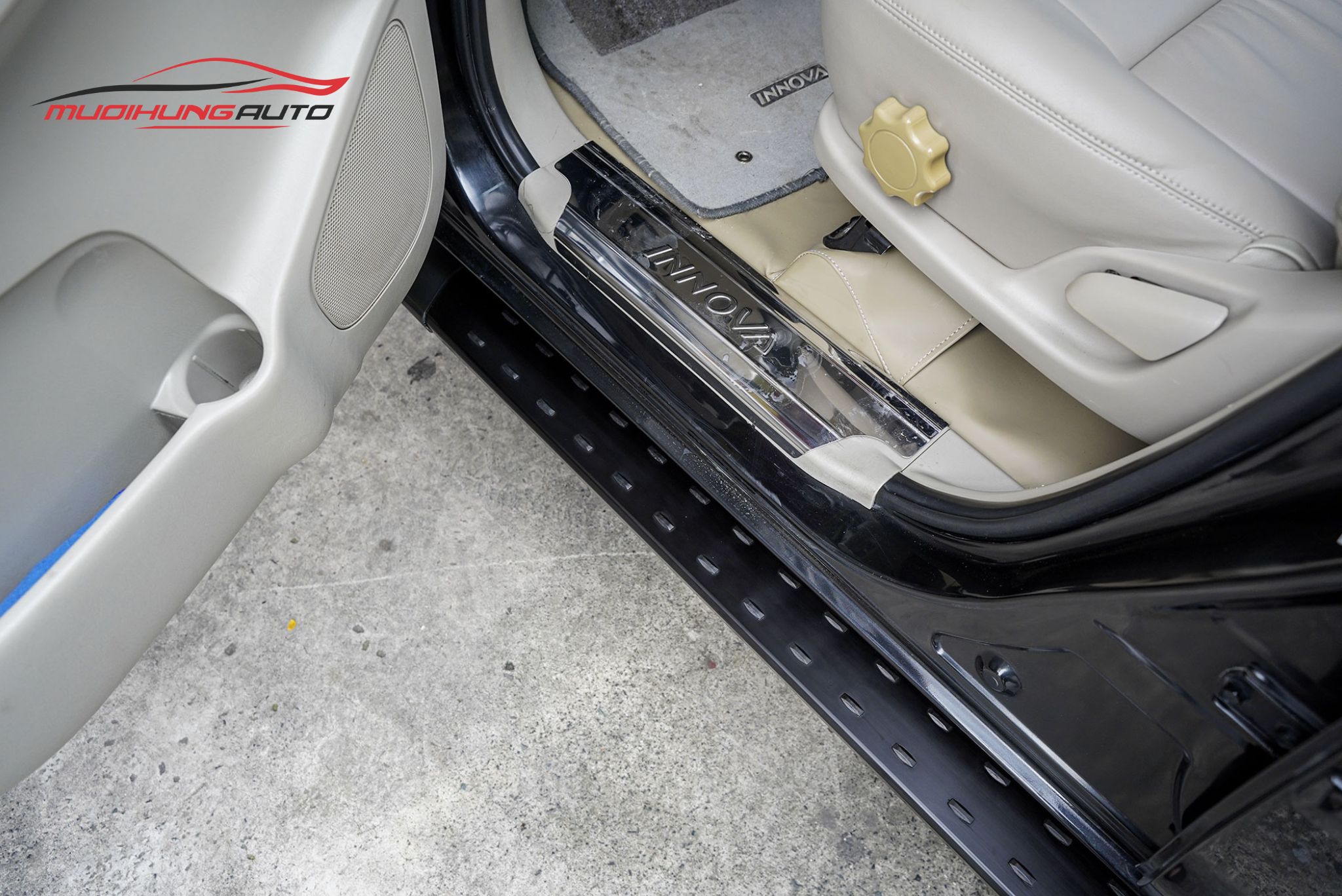 Top 10+ Mẫu Bệ Bước Toyota Innova Bền Đẹp Nhất 2025