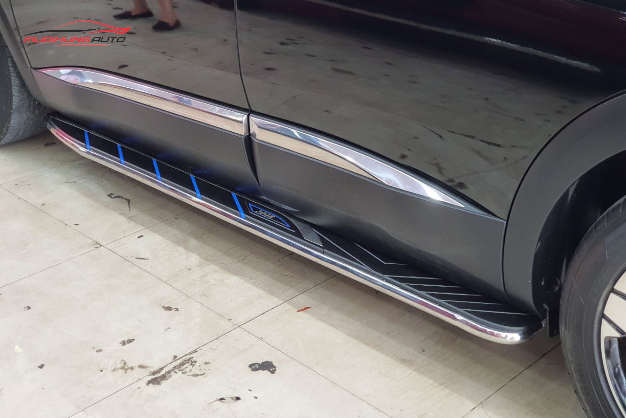 Bậc bước lên xuống Peugeot 3008