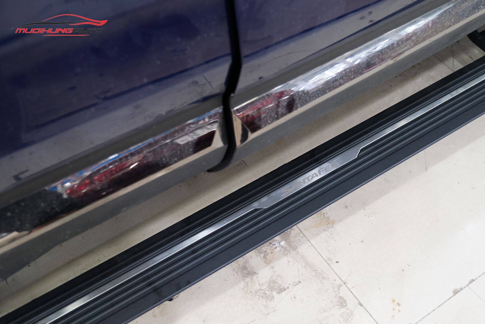 Bậc dẫm điện tự động Hyundai Santafe 2019