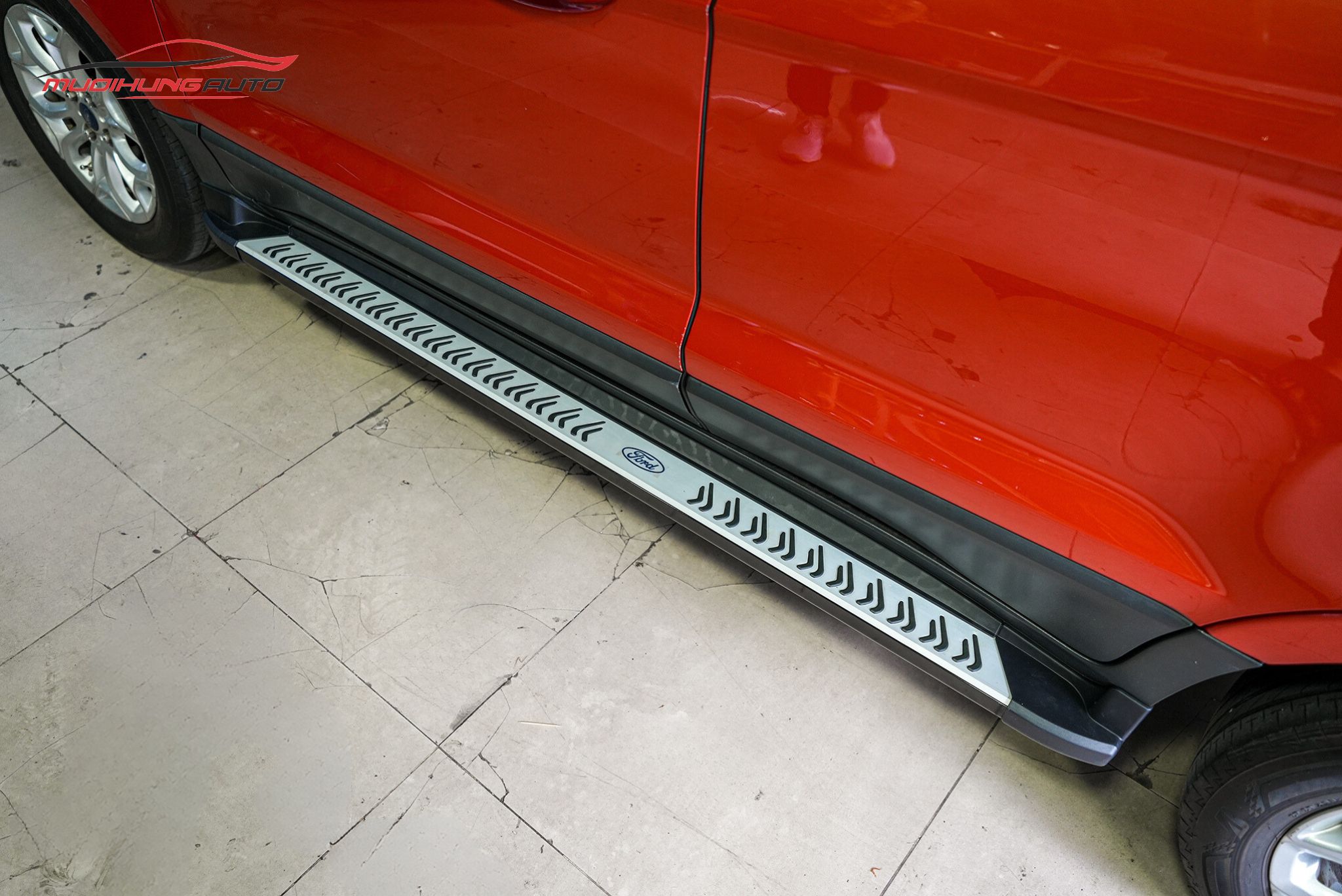 Bậc lên xuống Ford Ecosport 2019