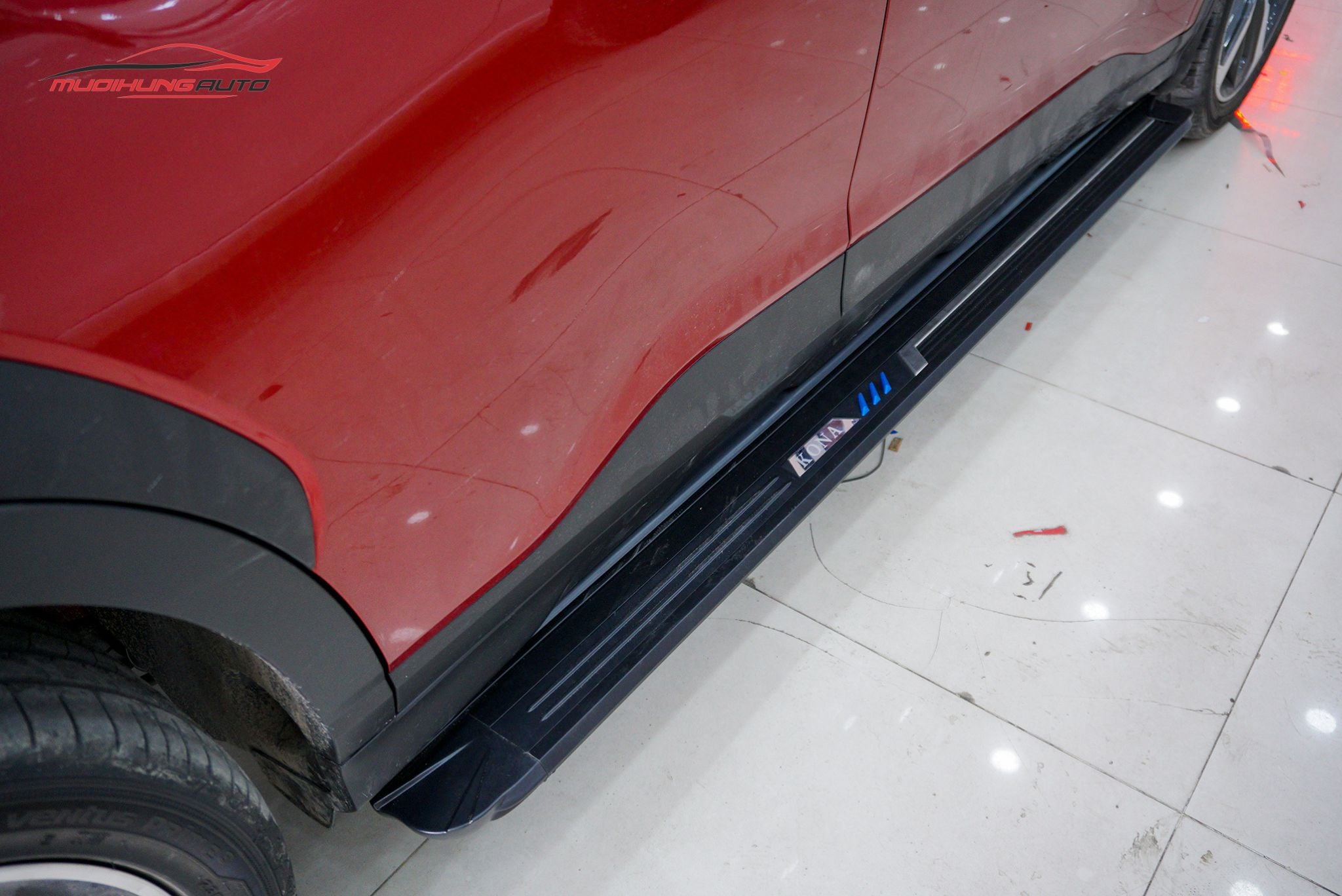 Bậc lên xuống Hyundai Kona