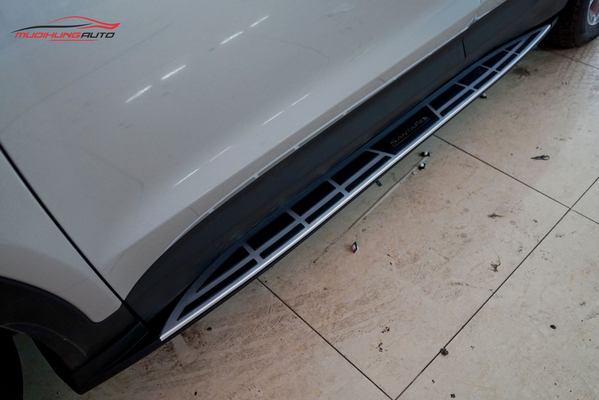 Top 10+ Mẫu Bệ Bước Hyundai SantaFe Bền Đẹp Nhất 2025