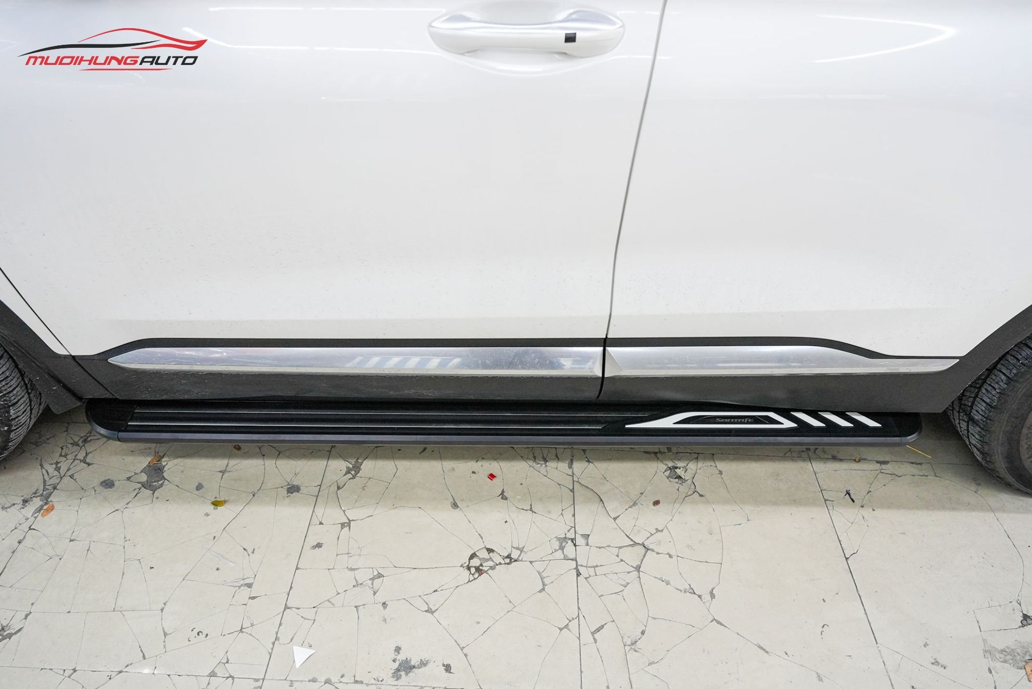 Top 10+ Mẫu Bệ Bước Hyundai SantaFe Bền Đẹp Nhất 2025