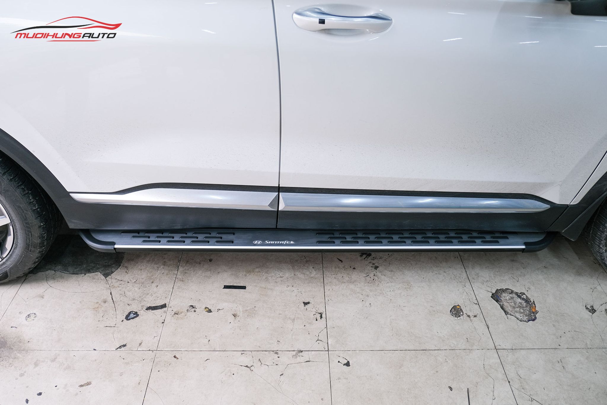 Top 10+ Mẫu Bệ Bước Hyundai SantaFe Bền Đẹp Nhất 2025