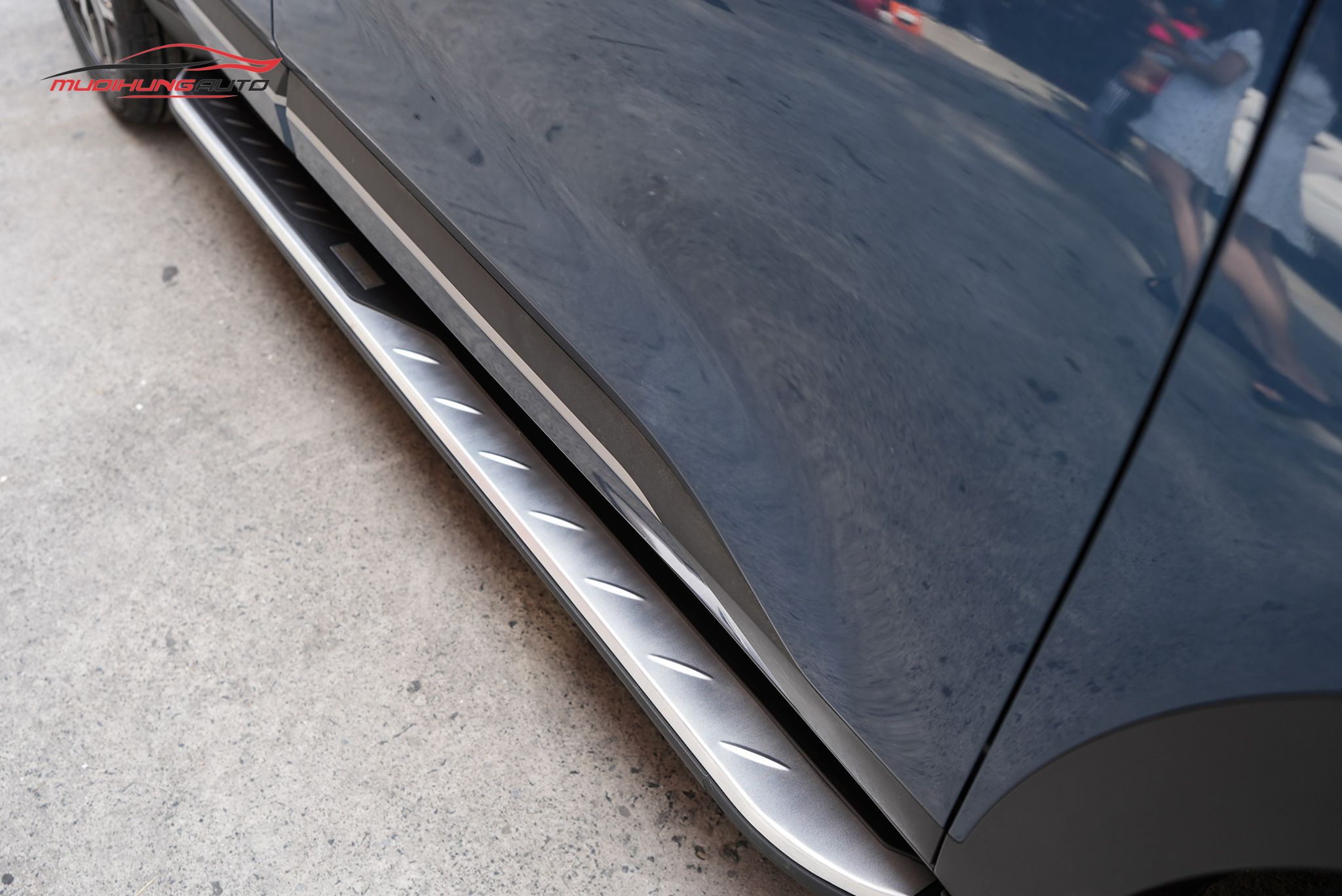 Bậc lên xuống Kia Seltos