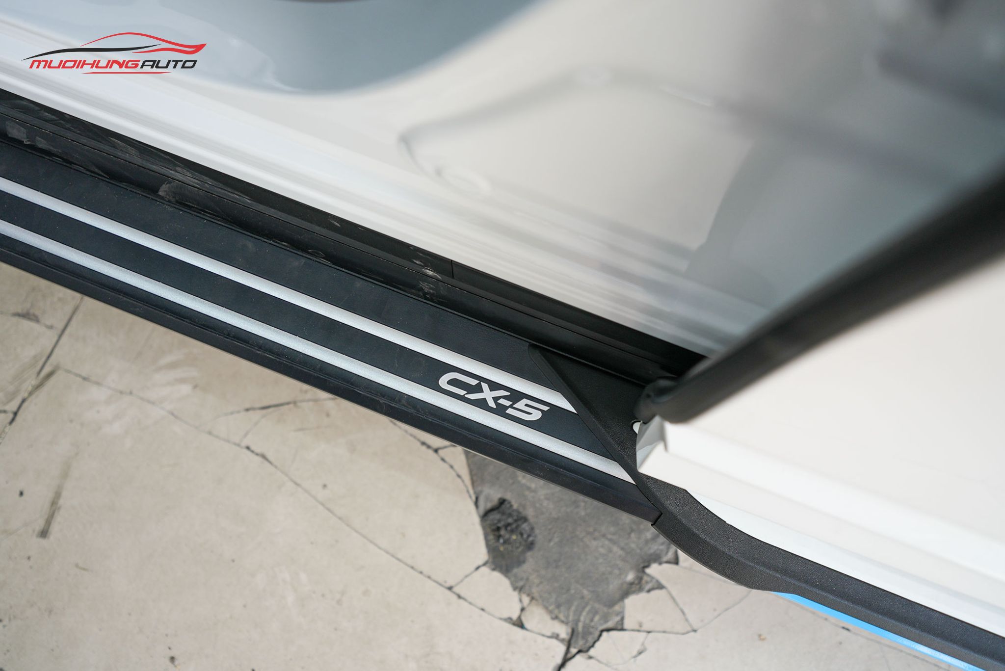 bậc lên xuống Mazda CX5 2018-2024 - Mẫu Sway 058