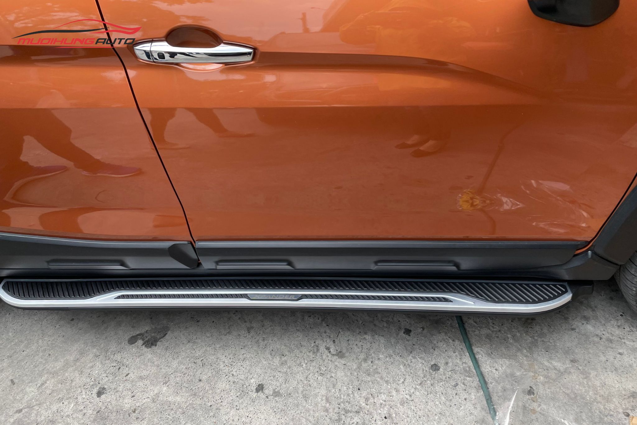 Top 5+ Mẫu Bệ Bước Mitsubishi Xpander Bền Đẹp Nhất 2025