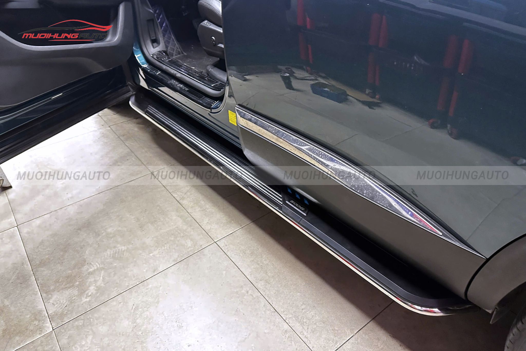 Bậc lên xuống Peugeot 5008