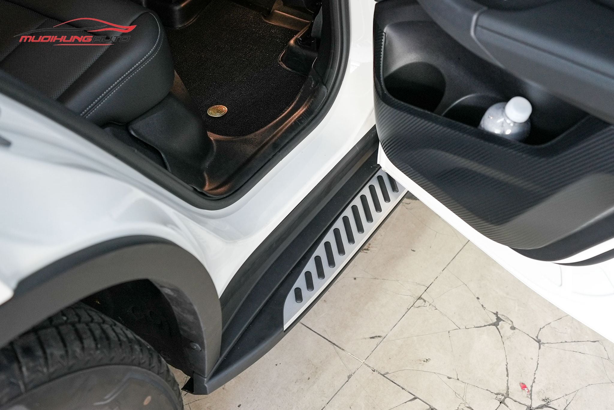 Bậc lên xuống xe BMW X3